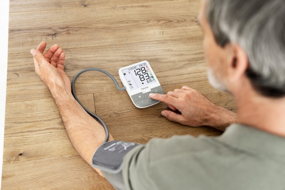 Апарат за кръвно налягане Beurer BM 53 upper arm blood pressure monitor