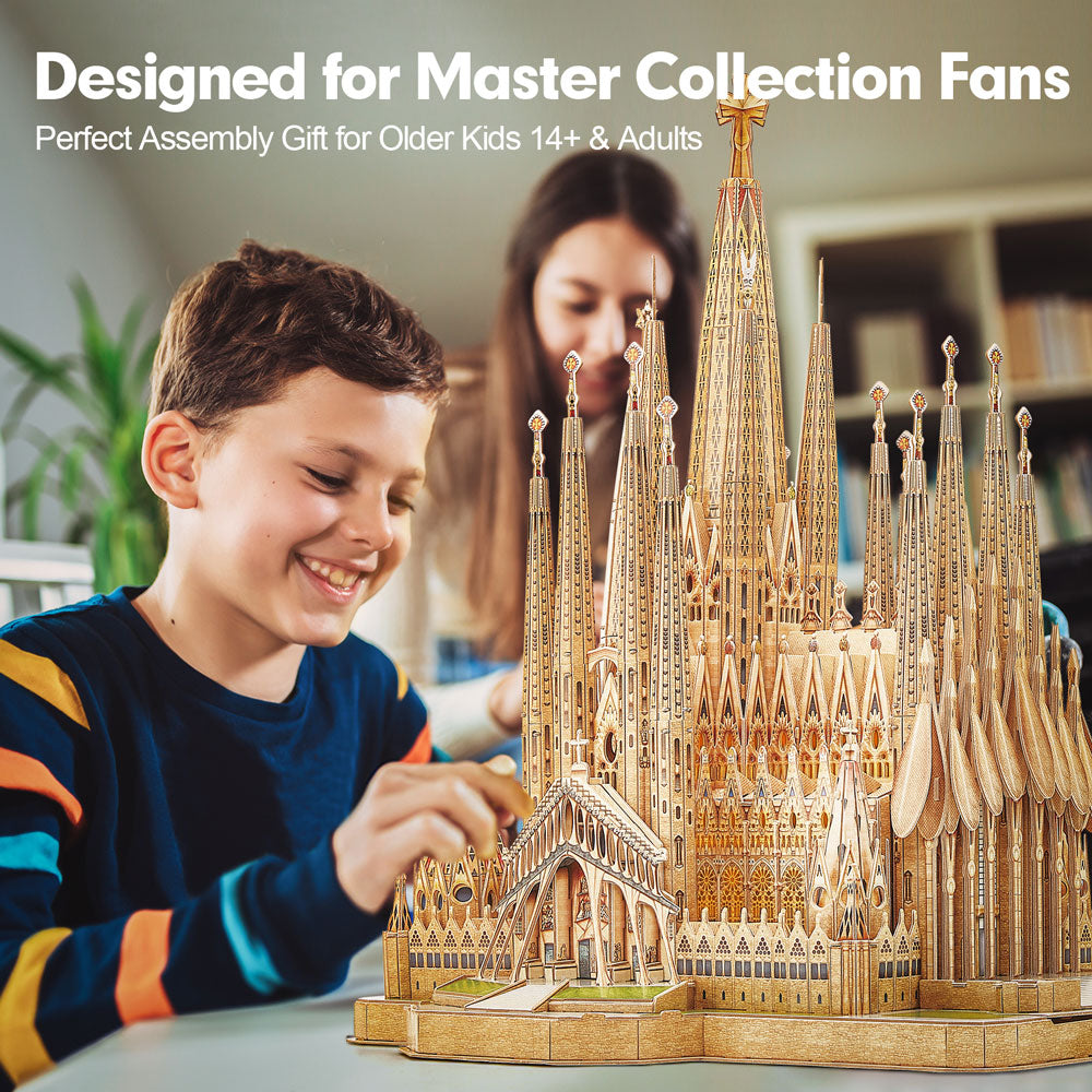 CubicFun Пъзел 3D Sagrada Familia 696ч. с LED светлини