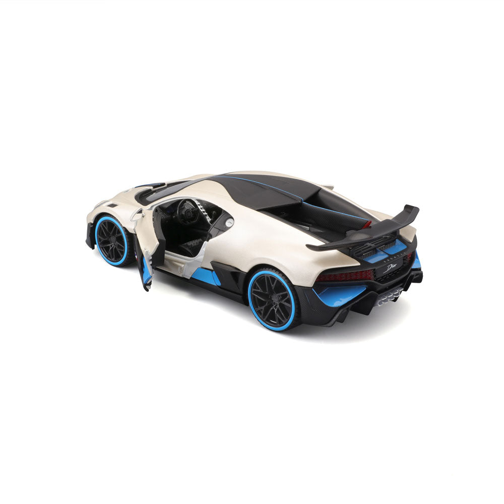 MAISTO SP EDITION Кола Bugatti Divo 1:24 бяла