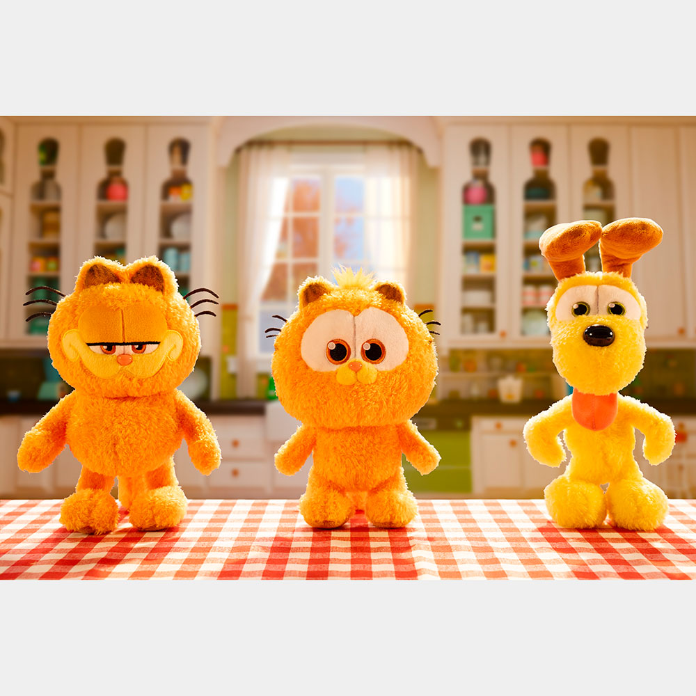 GARFIELD Плюшена играчка 20 см.