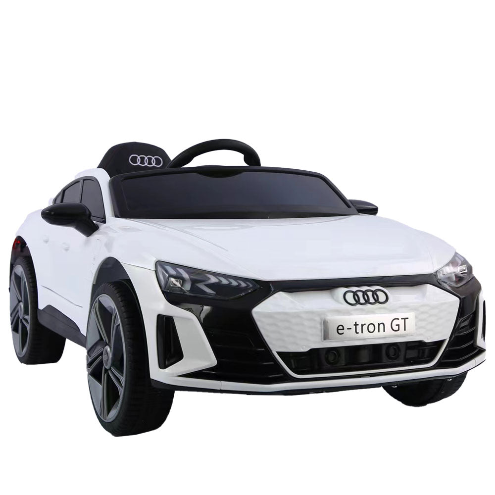 Кола Акумулаторна 12V AUDI RS ETRON GT с кожена седалка и родителски контрол Бяла