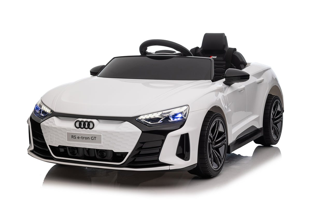 Audi Акумулаторна кола Audi RS e-tron 6888 - Бял