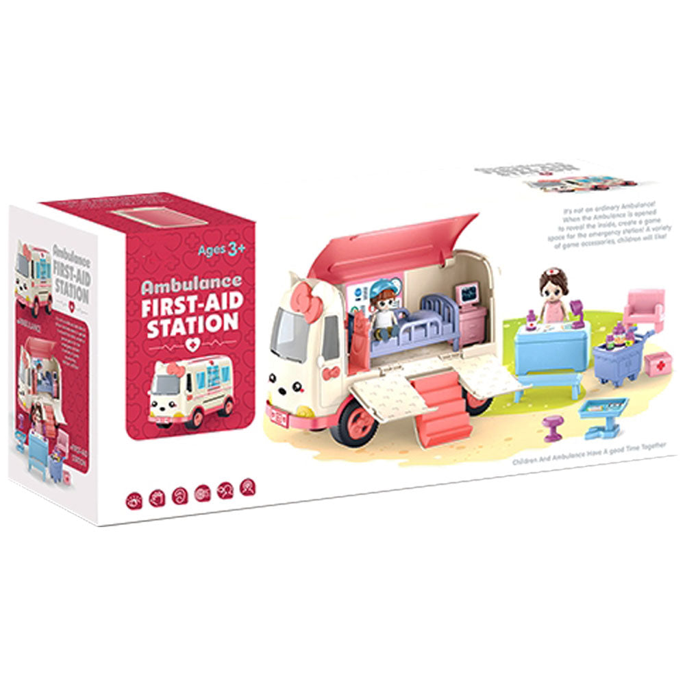 OCIE Touring Car Линейка с обзавеждане и фигури First Aid Station