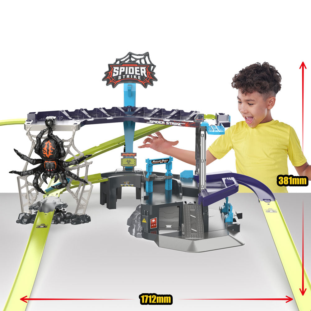 METAL MACHINES Писта Тарантула две нива с асансьор и количка Spider Strike